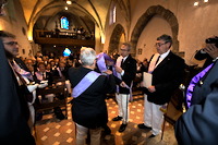 img44